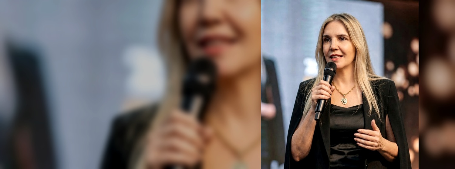 Composição editorial de Andréa Boggio em palestra corporativa
